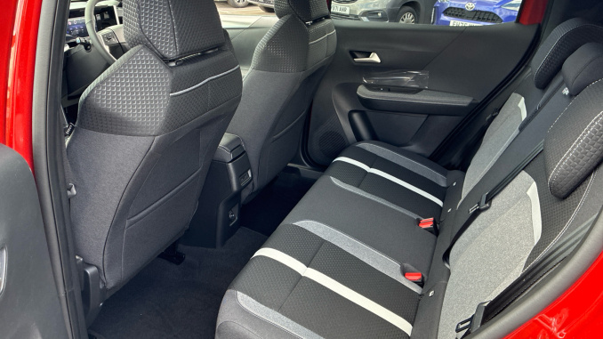 Vauxhall Frontera 1.2 Hybrid [110] Ultimate 5dr e-DCT6 Petrol Estate - Image 16